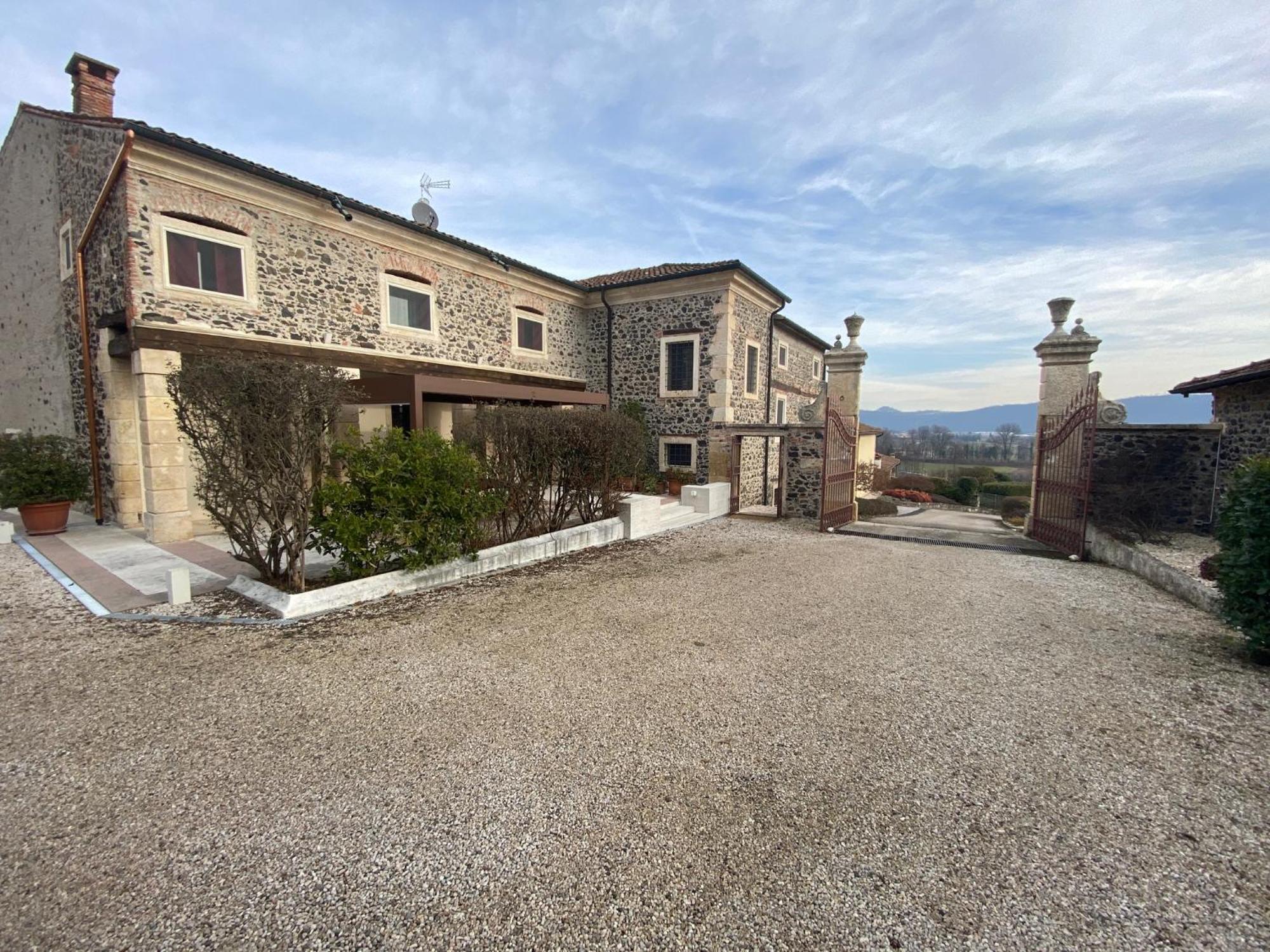 Ca' Masieri Hotel Trissino Exterior photo